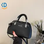 کیف دستی زنانه فشن 2024 مدل Luxury Shell مناسب بانوان جوان
مشکی