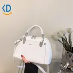 کیف دستی زنانه فشن 2024 مدل Luxury Shell مناسب بانوان جوان
سفید